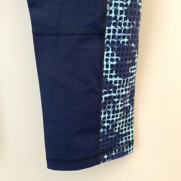 Under Armour Pull-on Crop Pants L - Picture 4 of 8